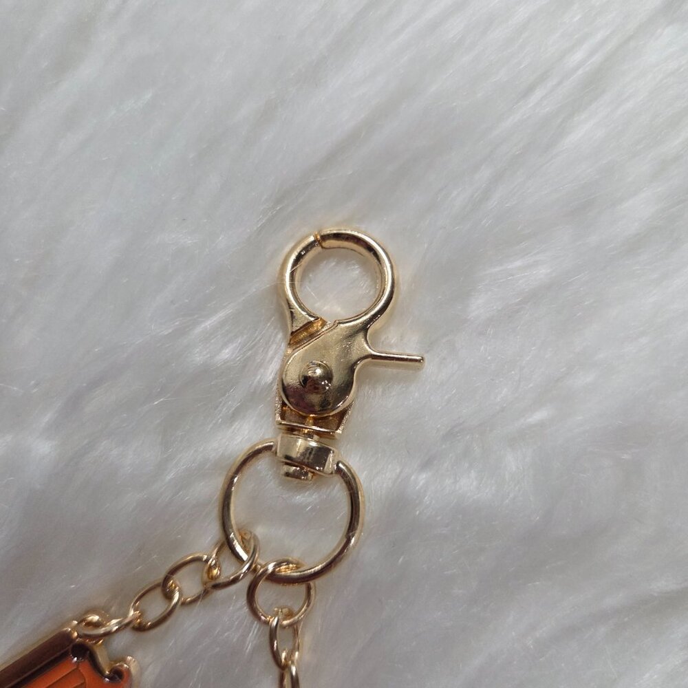 FRIENDS Central Perk Keychain - Picture 6 of 6